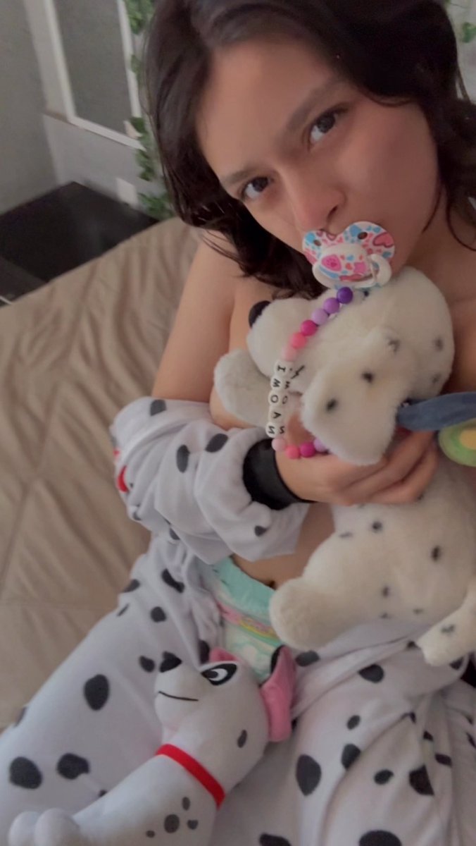 𝓜𝓲𝓶𝓲 𝓞𝓭𝓭𝓫𝓪𝓵𝓵 tweet media