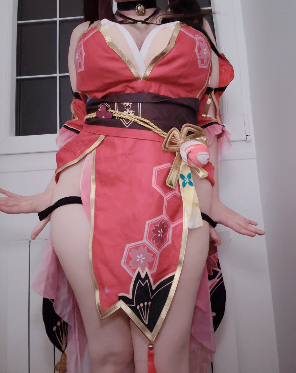 ପ૮Phiraeაଓ tweet media