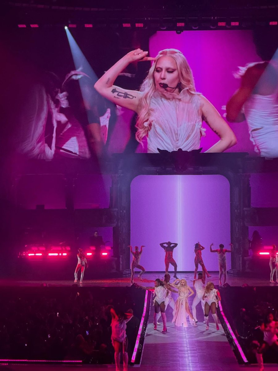 LG Visuals tweet media