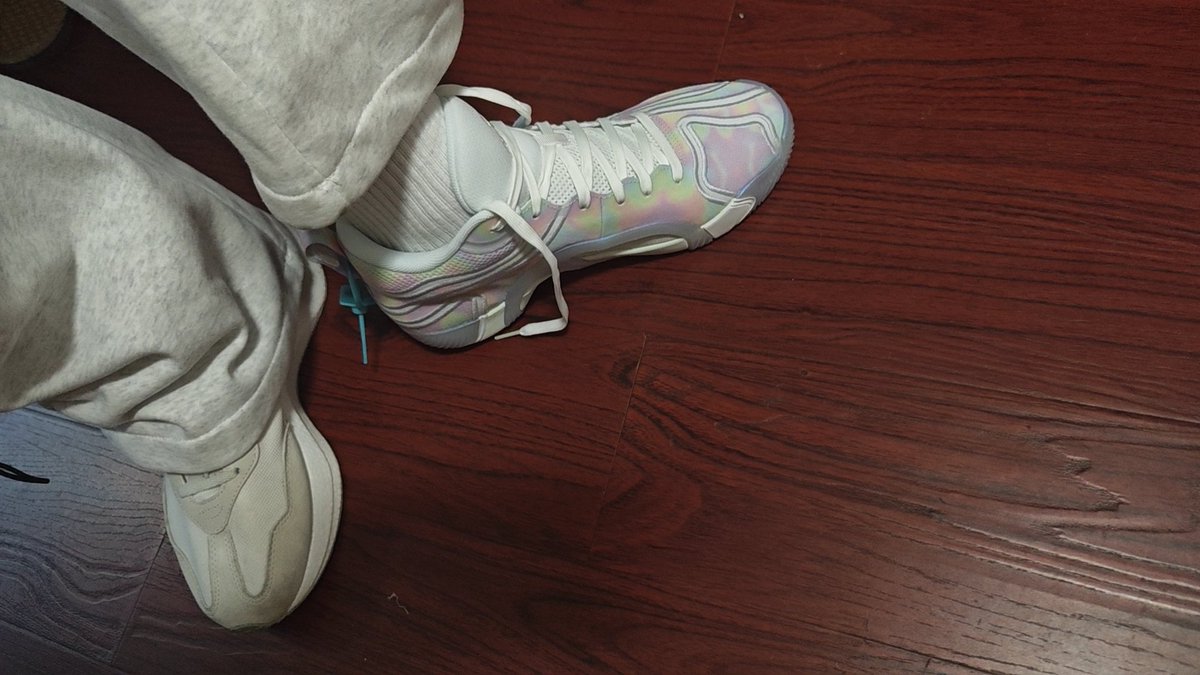 LAY_阿壹 tweet media