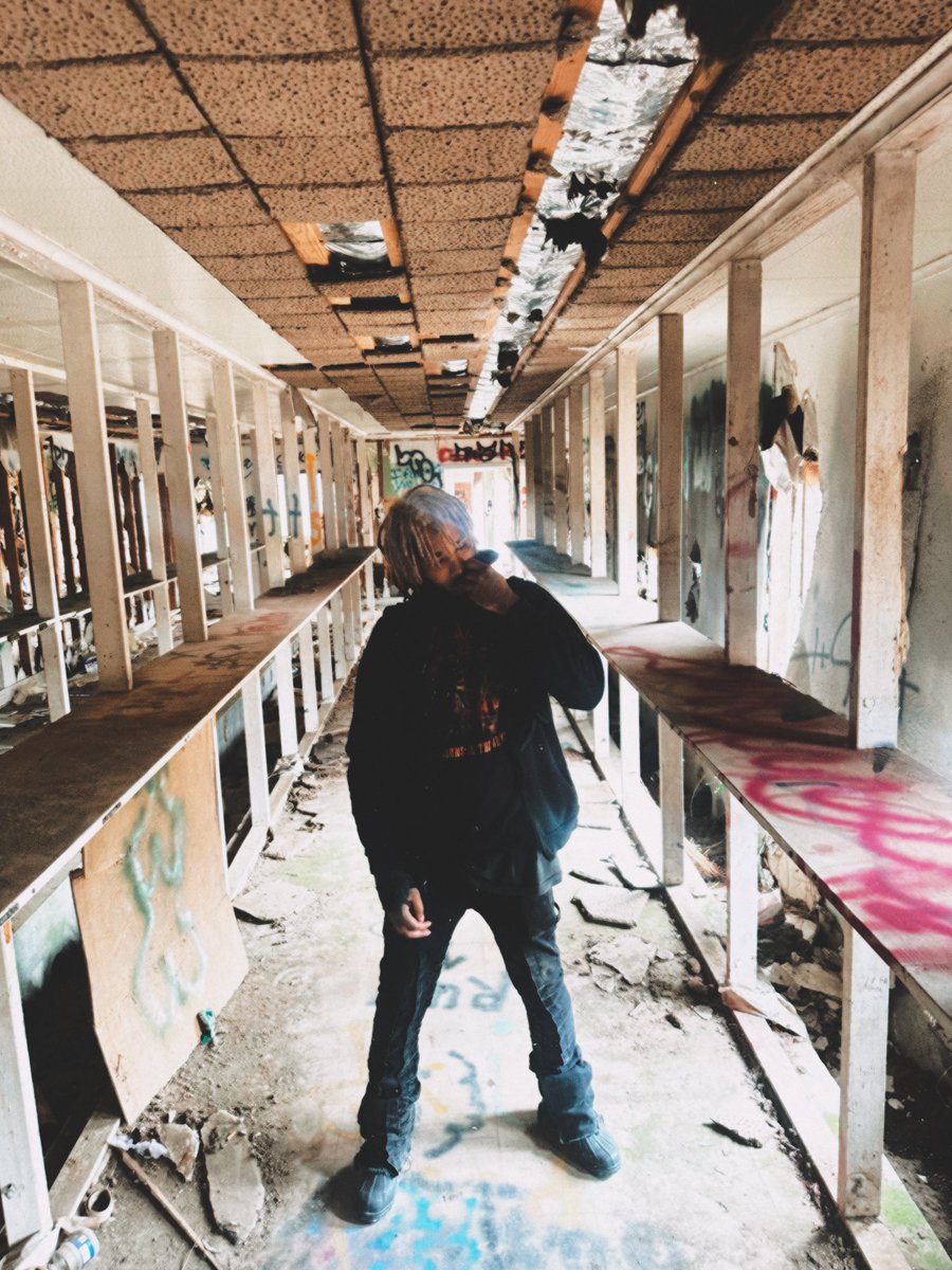 ThankNeno's tweet photo. ThankNeno - CHROME VIDEO OUT NOW https://t.co/9G16VqLCzz