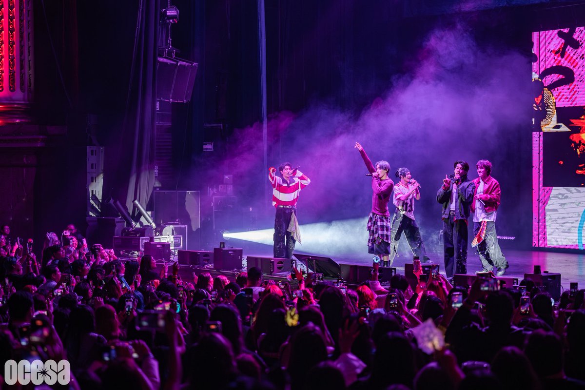 ocesa_kpop's tweet photo. LYKN 🔥
📍Teatro Metropólitan
📸 Pablo Deyta https://t.co/6VycoboqIR