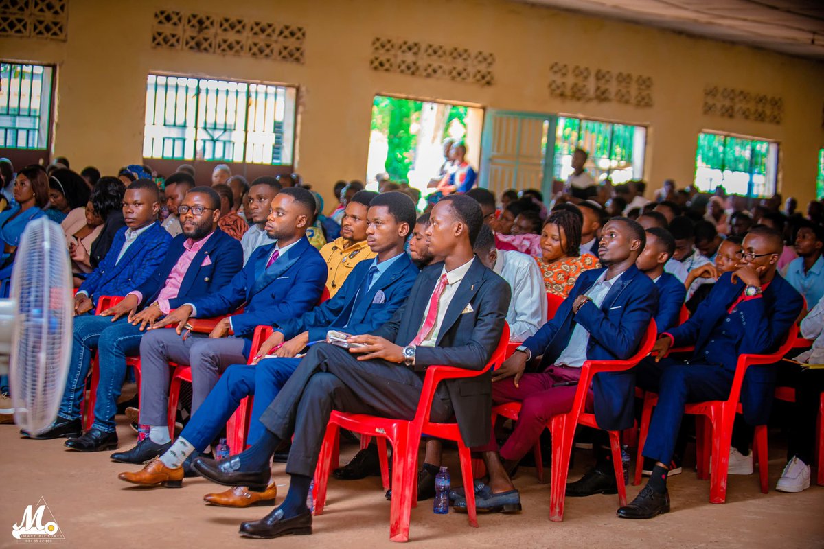 Belle conférence scientifique à l’Université Officielle de Mbandaka. Un grand partage de savoir de la part de 3K <a href="/KasongoKas/">✍️(3K) KASONGO KAS</a>, un intellectuel engagé et un vrai patriote 👏📚