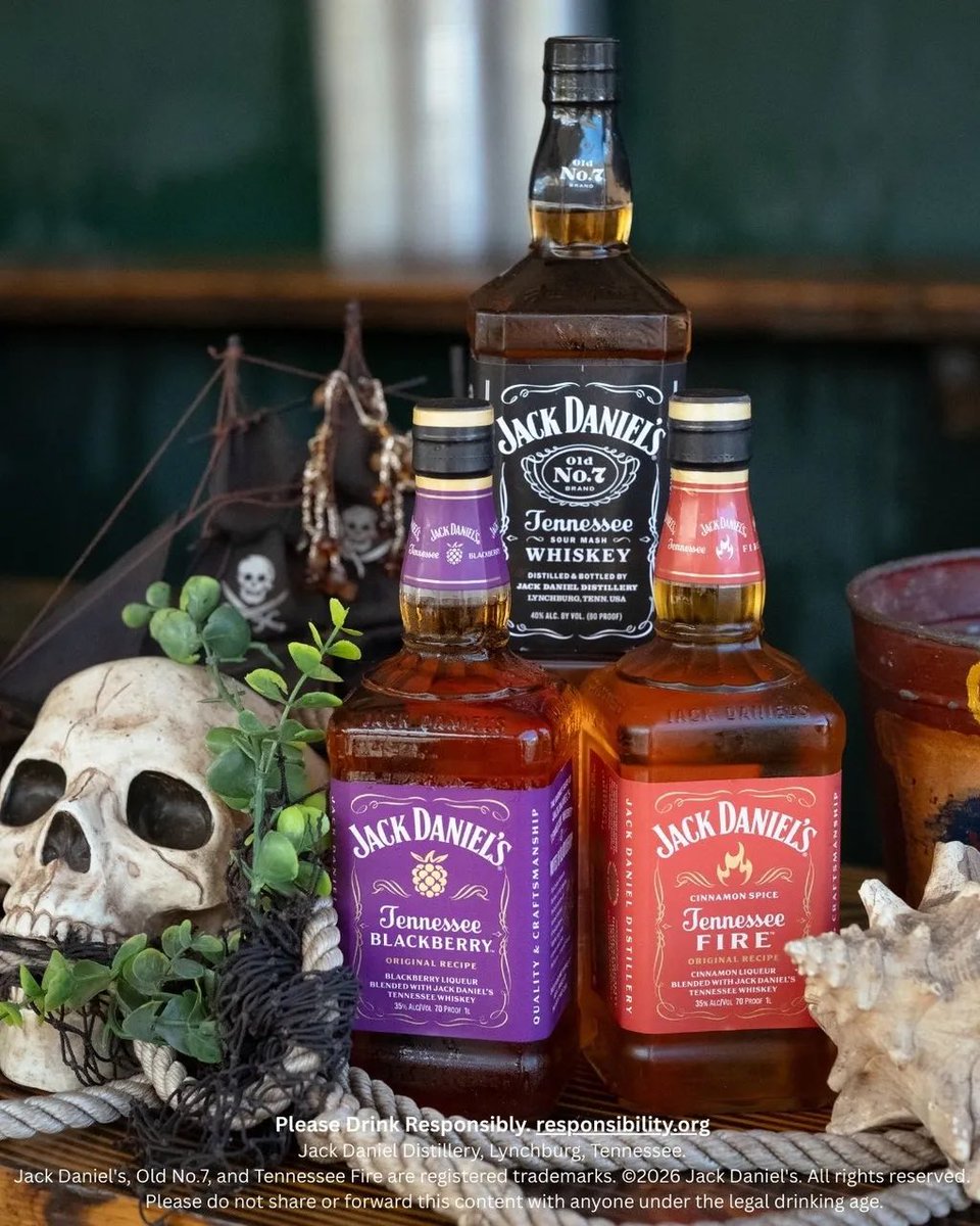 flarenfest's tweet photo. This Weekends at Renn Fest call for bold spirits. Jack Daniel’s Tennessee Whiskey, Blackberry and Fire await inside the Renaissance Village. Choose your flavor and join us every weekend till March 29. See you beyond the gates!  Sponsored by @JackDaniels_us #sponsored #21+ https://t.co/9HcO4bonRx