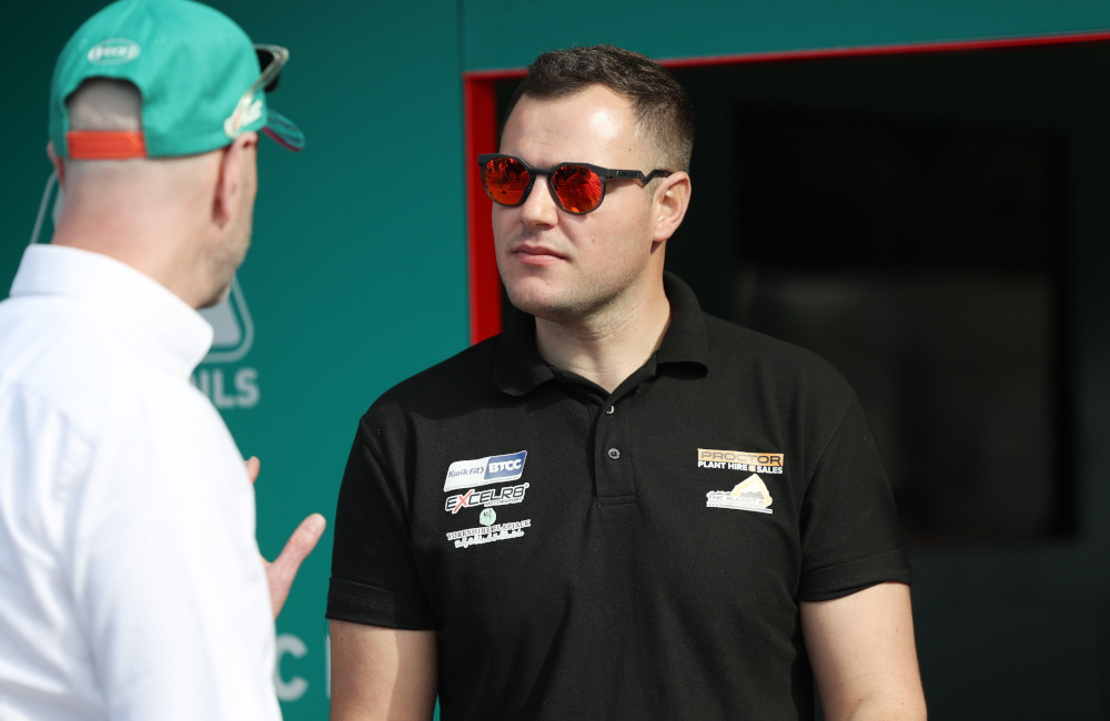 TouringCars.Net tweet media