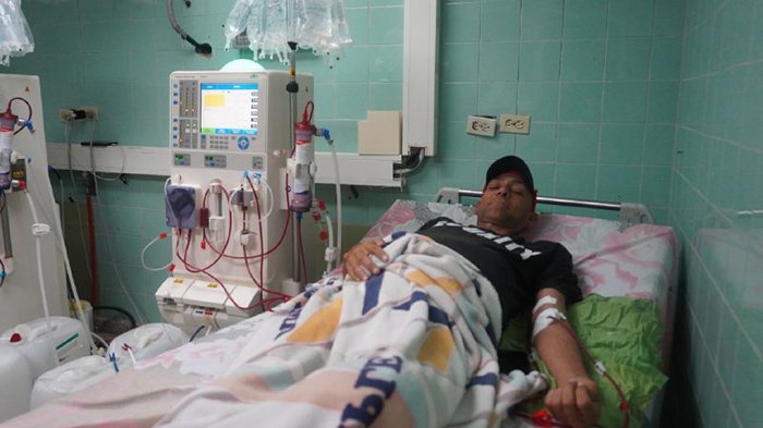 ⛓️‍💥⚕️🇨🇺| Bloqueo 🇺🇸 afecta tratamiento de hemodiálisis a avileños.

🩺 Garantizar las hemodiálisis aún bajo el impacto del bloqueo es un acto de humanidad y resistencia que permite a pacientes mantener confianza y esperanza. 

Más👉 acn.cu/salud/bloqueo-…
 #TumbaElBloqueo