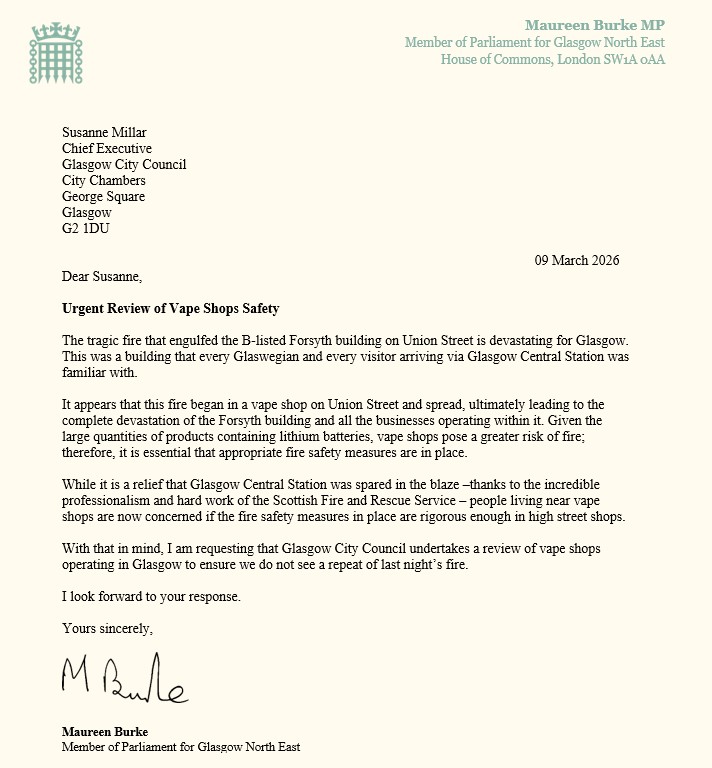 Maureen Burke 🌹 tweet media