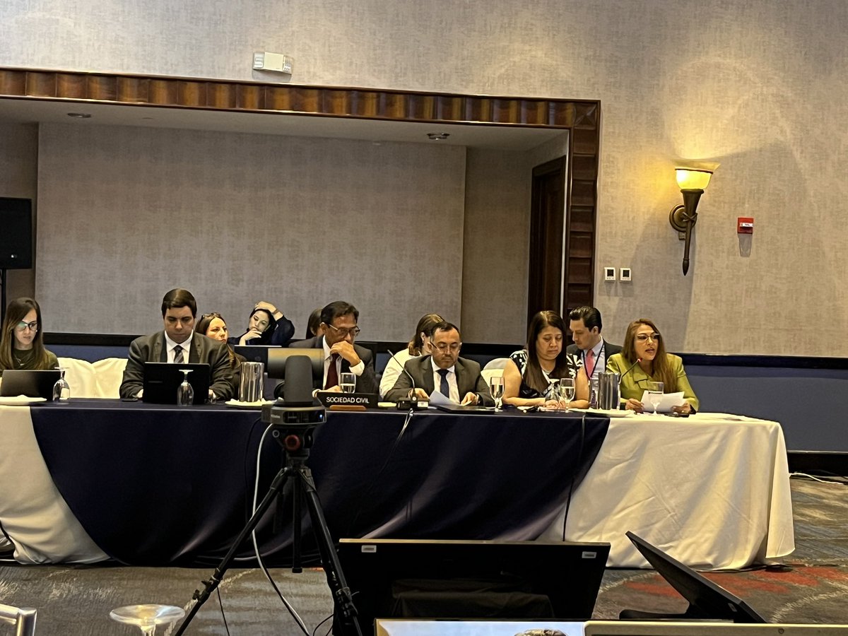 lpantin's tweet photo. @ADRIANAOROCU, Pdta de la asociación de jueces de Costa Rica, menciona los ataques públicos a jueces acusados de liberar a delincuentes y ser corruptos y la falta de presupuesto. https://t.co/OCcnxzNTDP