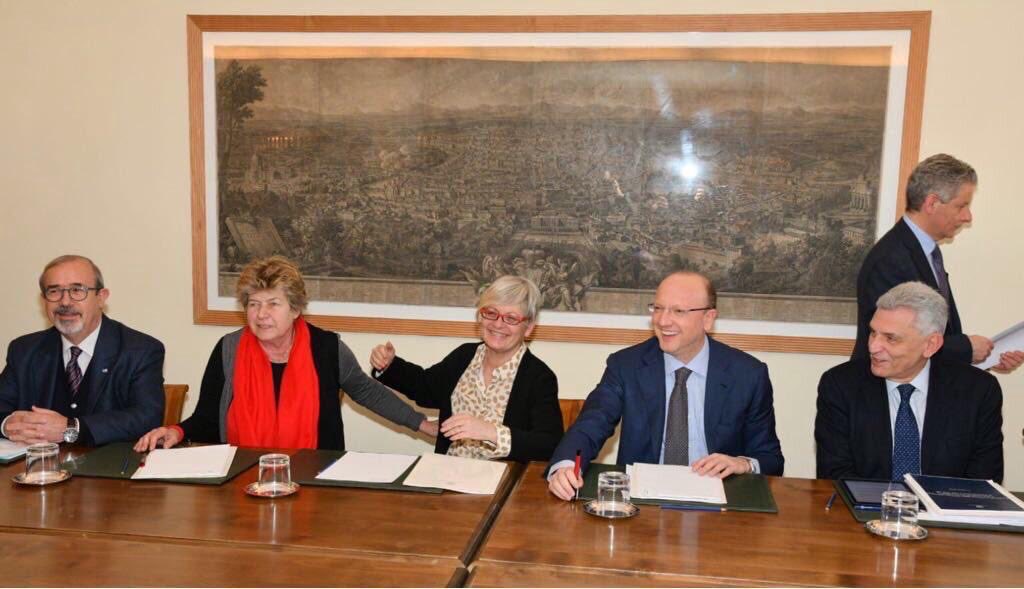 FurlanAnnamaria's tweet photo. Oggi ricorre una data importante. Il 9 marzo del 2018 la firma del patto per la fabbrica. Una  contrattazione innovativa per moderne relazioni industriali. Quell'accordo interconfederale - firmato da Cgil Cisl Uil e Confindustria- rappresenta un punto di riferimento: https://t.co/gveyQ0UrtQ
