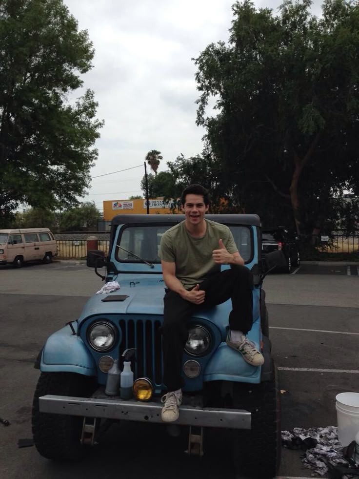 nao podemos esquecer do melhor personagem e maior sobrevivente de teen wolf, o Jeep do stiles