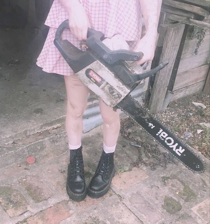 kitty 🐾🦴 of shedtwt tweet media