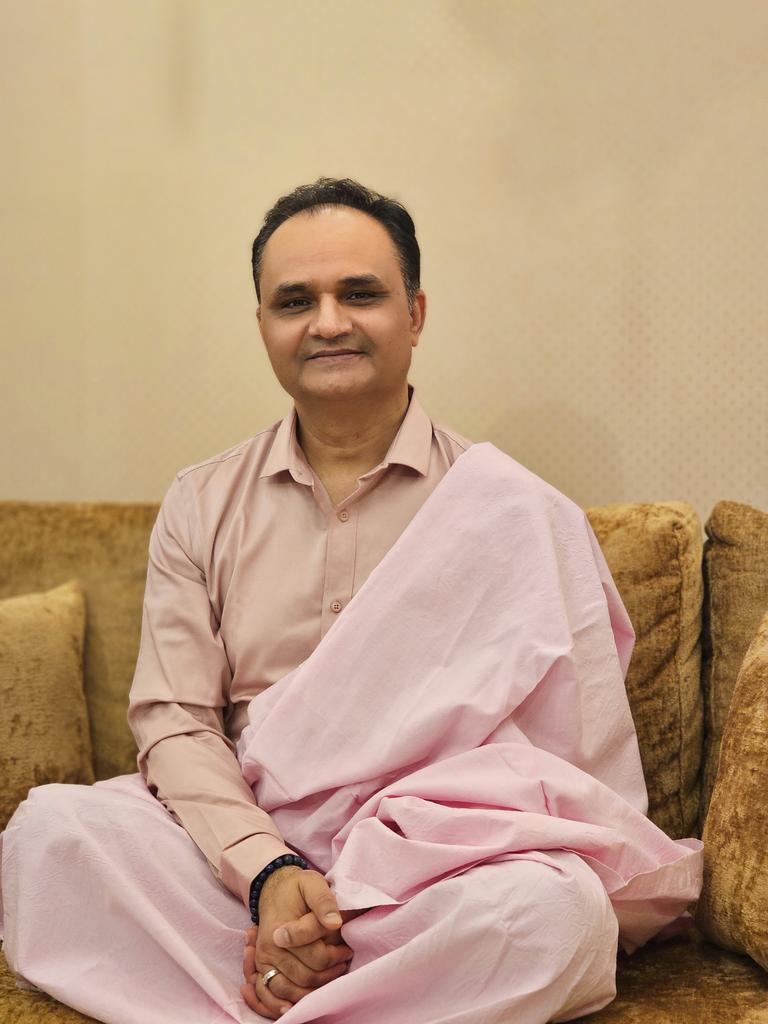 Ashram Germany tweet media