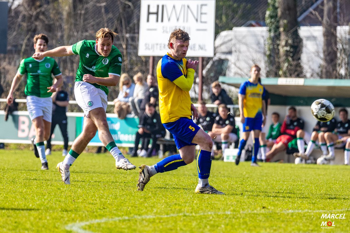 V.V. Bavel tweet media