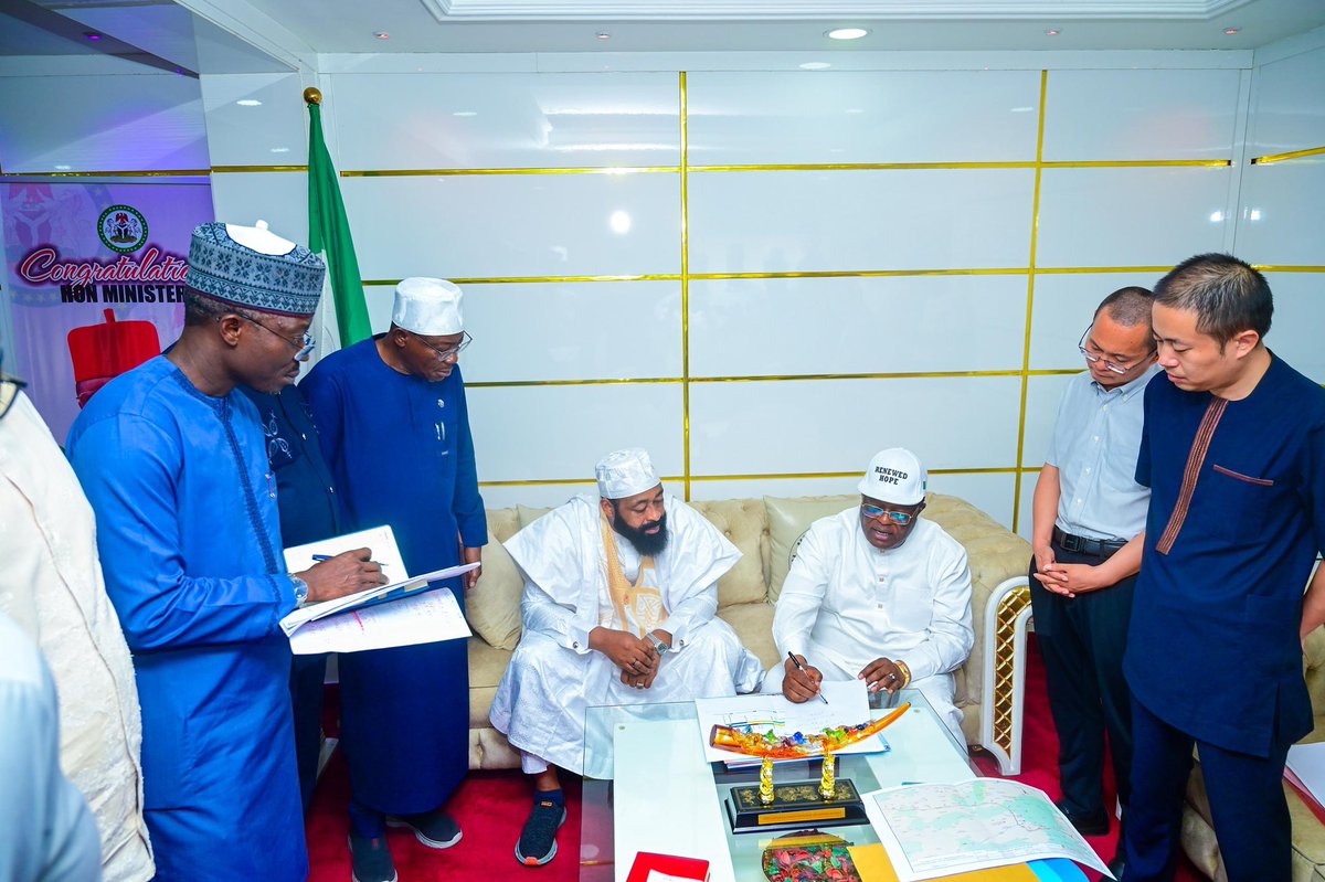 Chiefpressngs's tweet photo. WORK ON THE MINNA-SULEJA ROAD PROJECT TO COMMENCE ON MONDAY, THE 16TH OF MARCH, 2026.

Work on the Suleja-Minna road project is expected to commence on Monday, the 16th of March, 2026. https://t.co/Fsj8nBDdGs