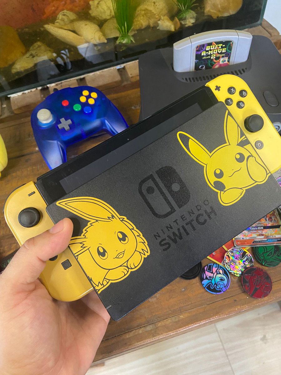 Para comemorar os 30 Anos de Pokémon e arrecadar uma ajuda para o canal, criei uma Rifa Especial! São 3 Prêmios Incríveis!!! 
Cada nº R$10, Participe:
rifa.digital/s/NfbVxX1WjxG

Vao ser 3 sorteios diferentes no mesmo dia e comprando um número você concorre aos 3 prêmios, mas caso