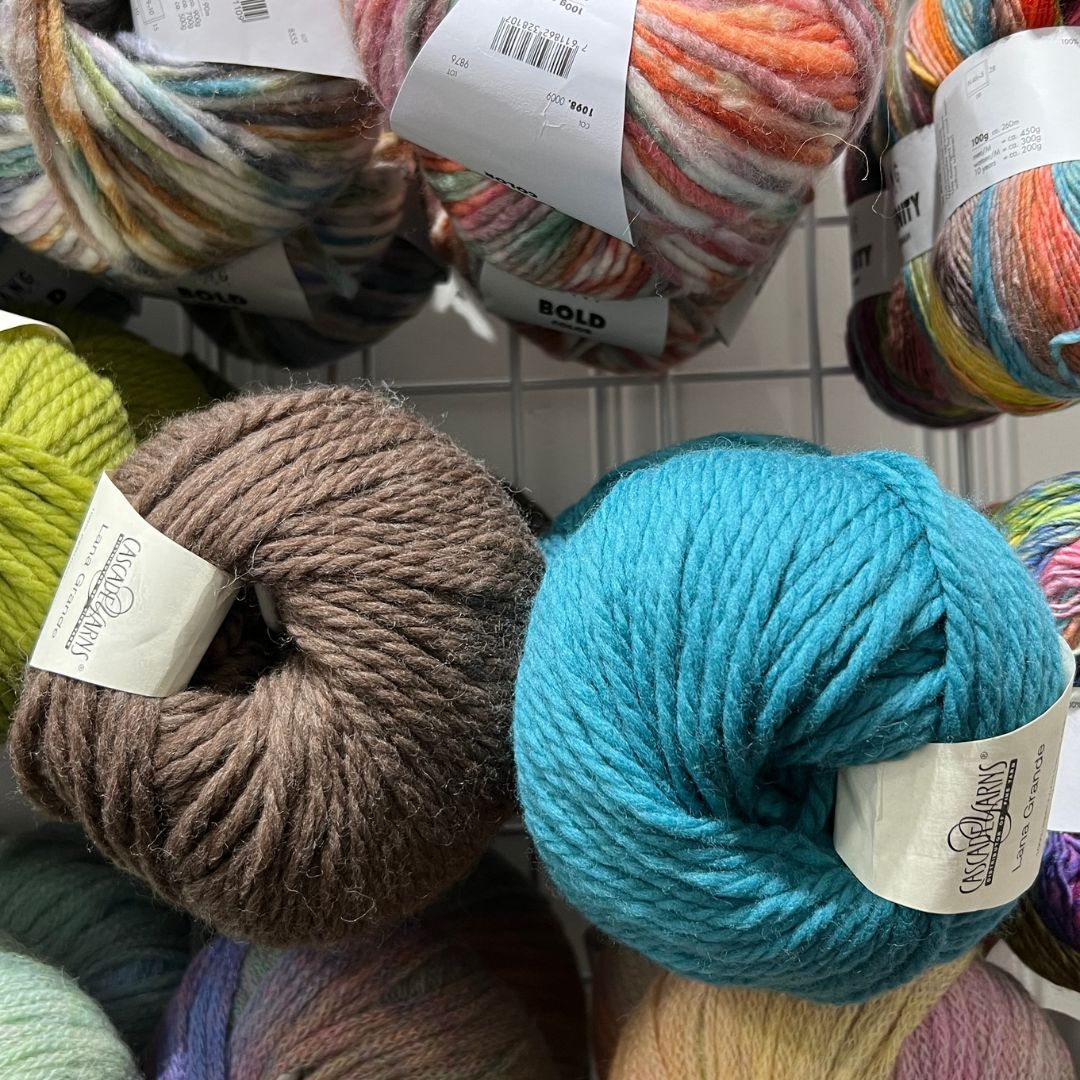 CascadeYarns's tweet image. 🧶Visit 𝐄𝐱𝐭𝐫𝐚𝐨𝐫𝐝𝐢𝐧𝐚𝐫𝐲 𝐄𝐰𝐞, Easton Maryland's new little yarn store! Explore Cascade Yarns in oodles of colors to inspire your next project at this well-stocked LYS.😃

#cascadeyarns #localyarn #makersgonnamake