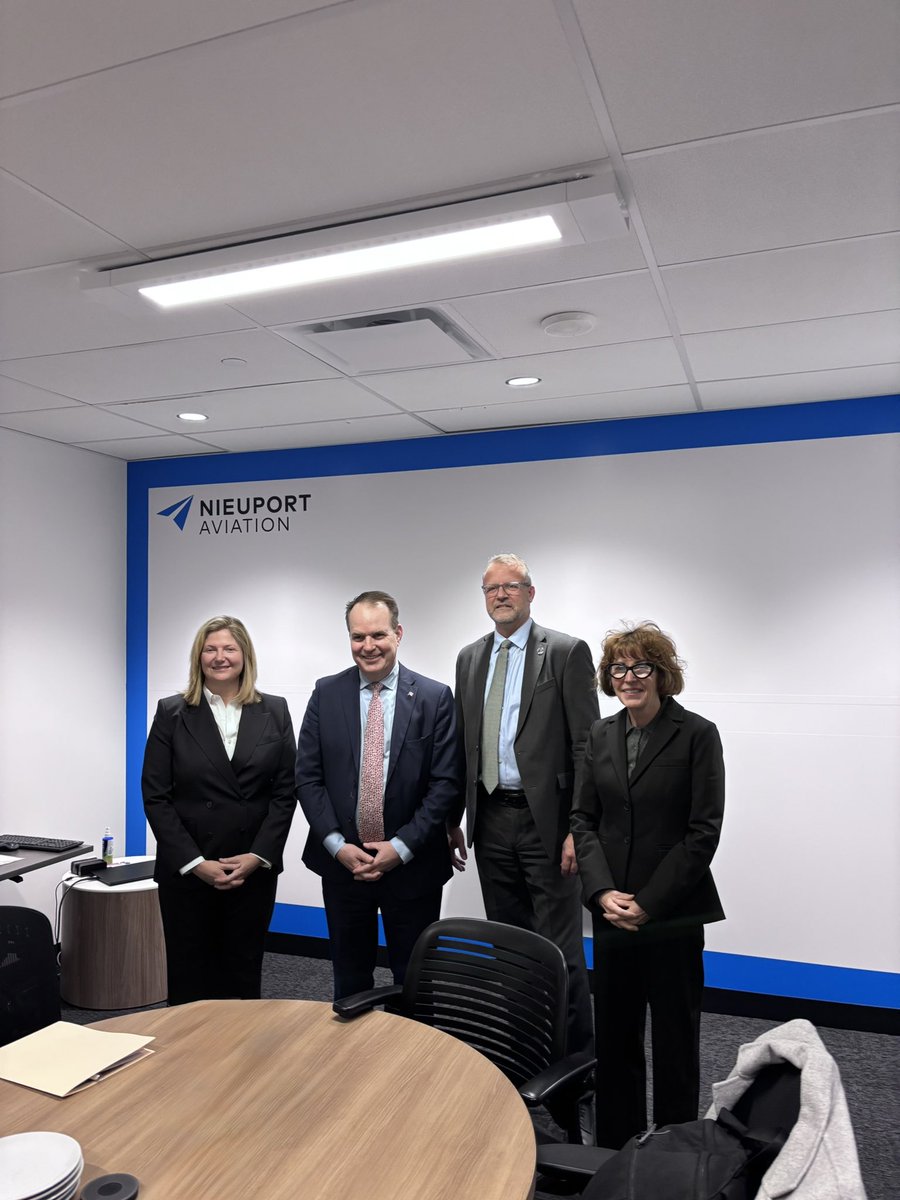 Steven MacKinnon tweet media