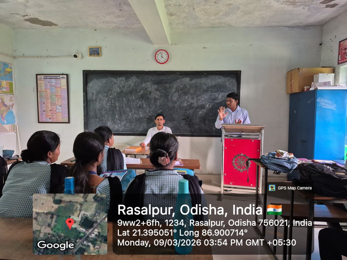 official8547's tweet photo. Honoured to have Assistant Prof Makarand Barik, Centre for East Asian Studies, School of International Studies ,JNU, New Delhi visited our College Sharing insights, inspiring minds, and making memories.

#CollegeVisit2026
#ProudAlumni https://t.co/NDLC8IWAC7