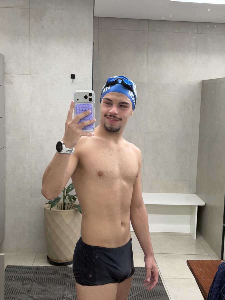 vini vecchi ✯ tweet media