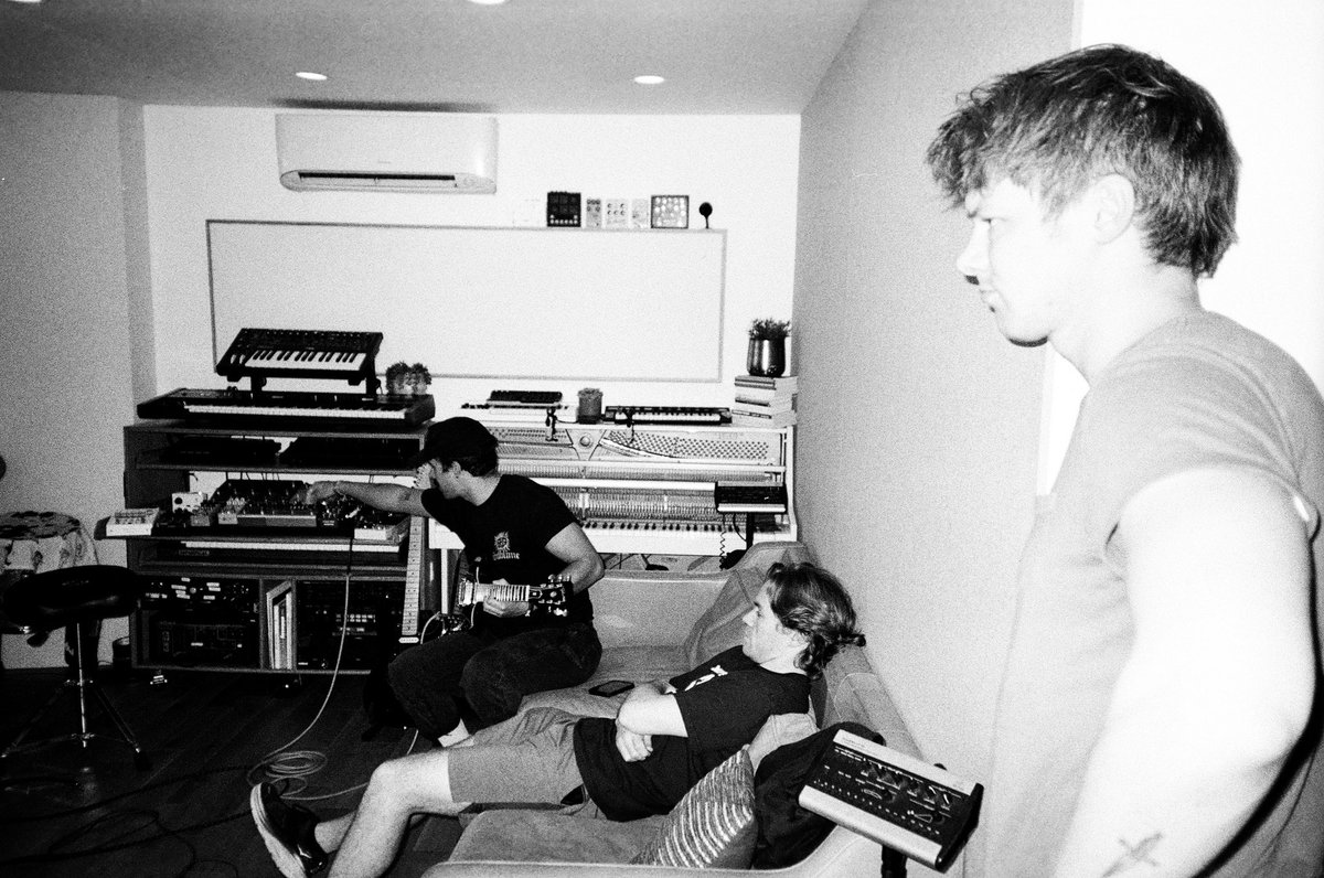 Friday Pilots Club tweet media