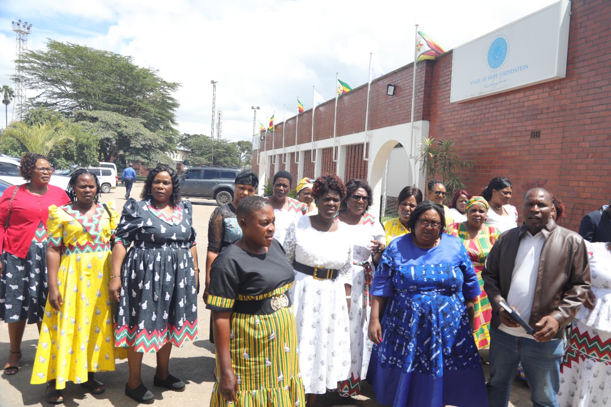 First Lady of Zimbabwe 🇿🇼 tweet media