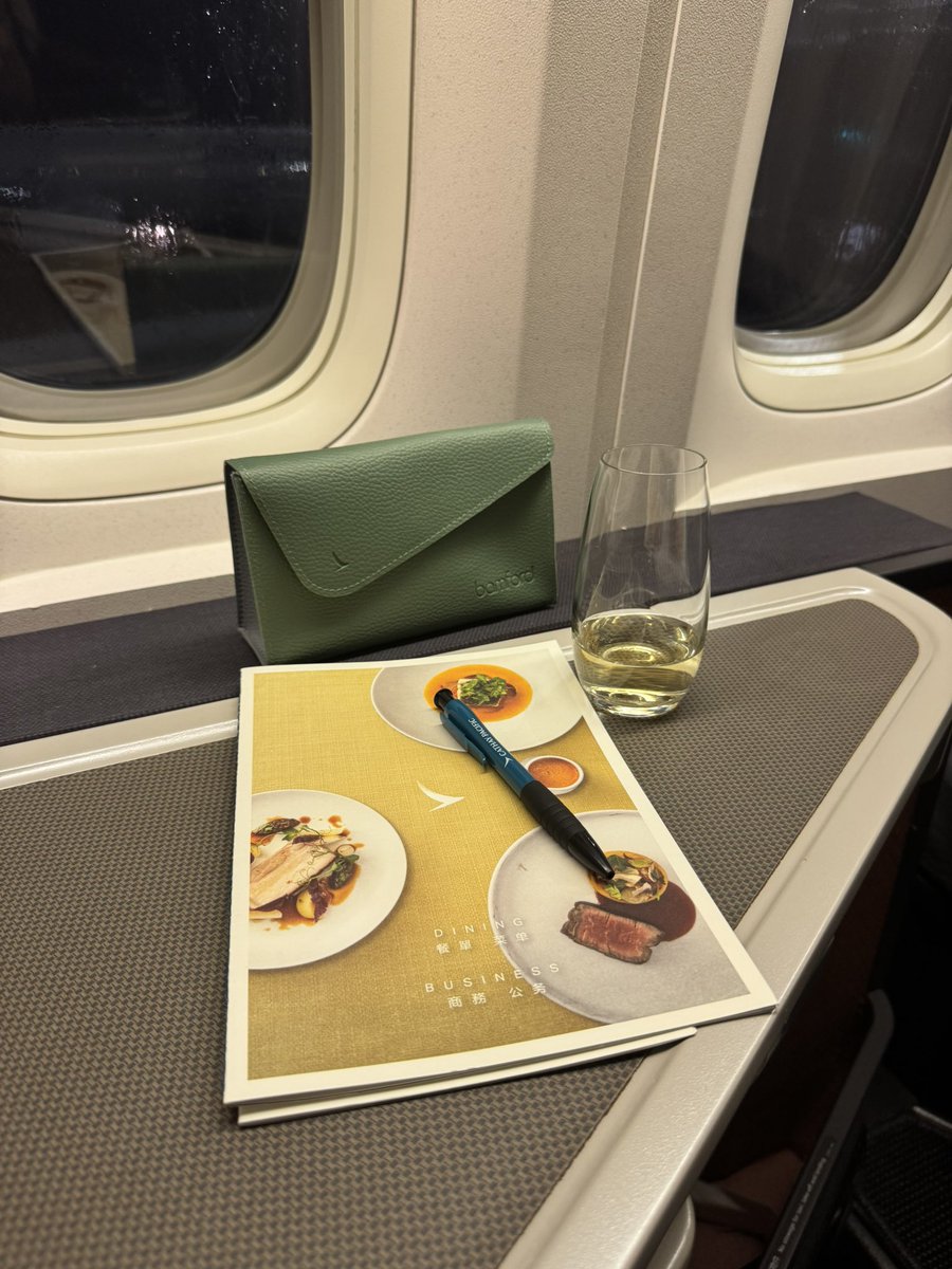 88888Human tweet media