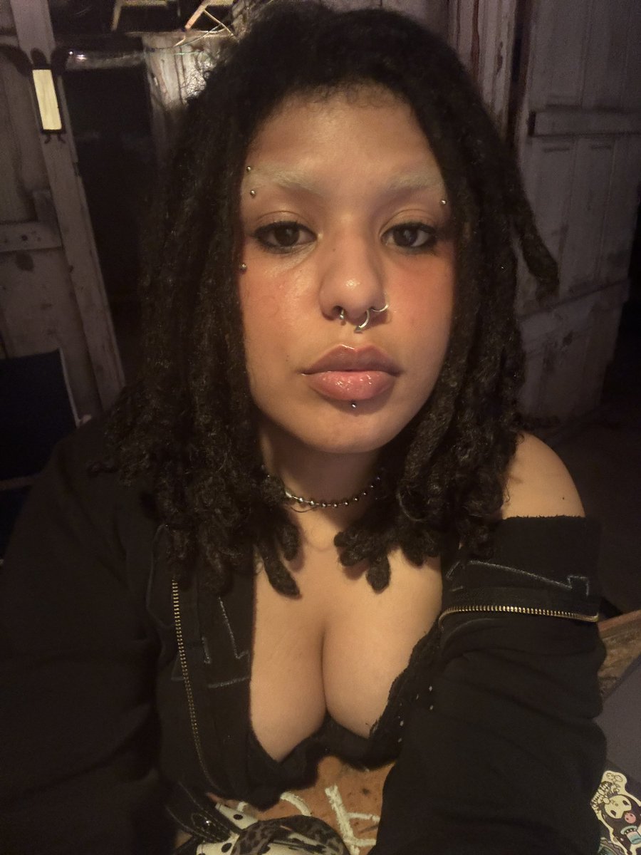 dj pussëpop tweet media