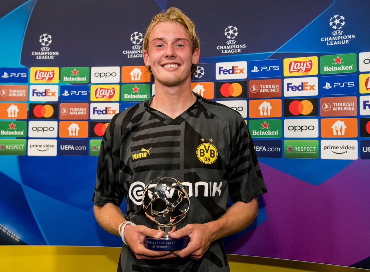 MediaBVB's tweet photo. Julian Brandt 22/23 https://t.co/ZYZAJ4qJI9