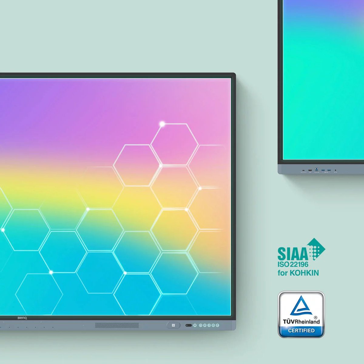 En oferta/ rebaja especial un monitor BenQ RM86404 de 86¨ con solo 32 GB de memoria interna a 2200 euros IVA y portes incluidos en vez de 2995 euros porque llega la nueva versión 2026 con más 128 GB de memoria interna: lapizarradigital.es/equipamiento-a…