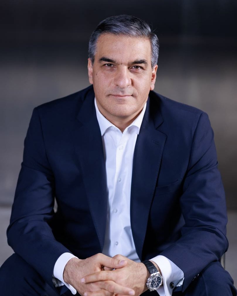 atatoyan's tweet photo. Those who imagine Armenia’s future within a “Union State” fall into one of two categories: either they are agents of Nikol Pashinyan, helping him present himself as a supposed “savior,” or they are simply people without a sense of statehood.

And now, specifically to the ‘Civil Contract’ Government and their propagandists: you call yourselves the “saviors” of Armenia’s independence, yet every day you are undermining it. 

You listen to Ilham Aliyev’s statements and remain silent. 

Speak up: do you have nothing to say to Azerbaijan, which is reshaping our borders with your tacit consent? Or do you also envision Armenia entering some kind of “Union State” with Azerbaijan?

That is why I say clearly: in the upcoming elections, I will stand as Armenia’s candidate. In every decision I make, I will be guided solely by the interests of Armenia.