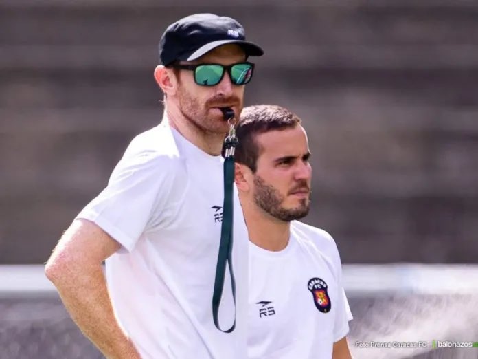 “Otra vez nos quedamos cerca, generamos opciones, tuvimos volumen de juego, pero otra vez no lo pudimos traducir en gol.”
Fernando Aristeguieta. DT del Caracas FC.
#frasesdeportivas