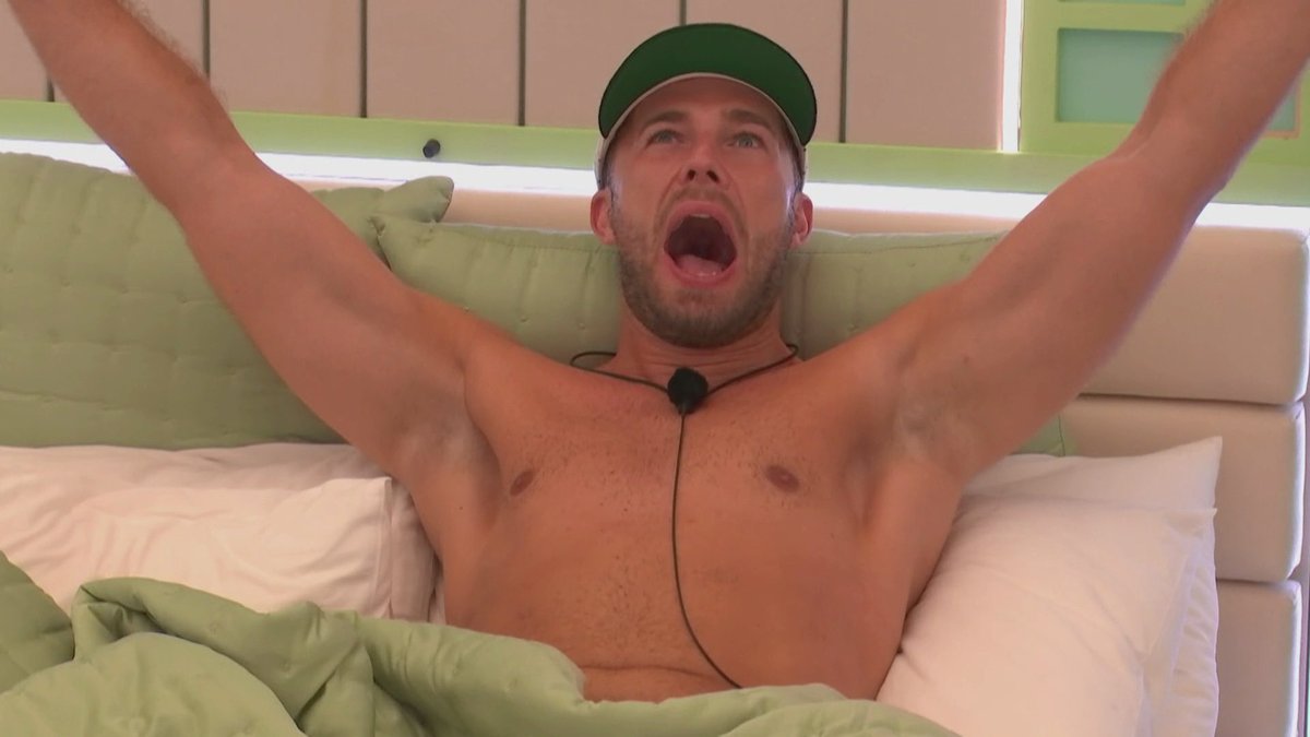 MALE CELEB ARMPITS tweet media