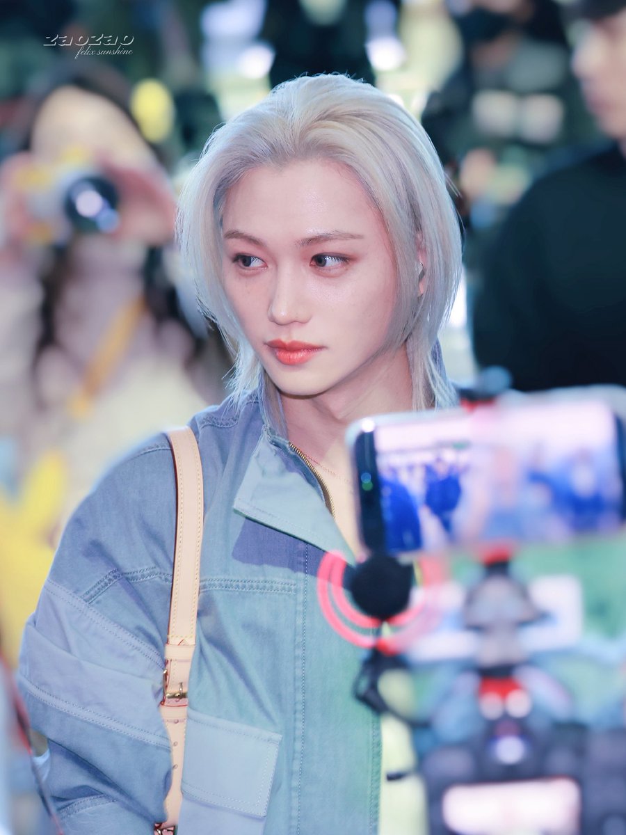 zaozaoa_'s tweet photo. 20260308 ｜ICN 출국🛫 🇫🇷

 Call you ✨pretty Parisian✨🐣🩵

#straykids 
#스트레이키즈
#Felix
#필릭스  
#용복     
#フィリックス
#FELIXxLouisVuittonPFW https://t.co/IpBpqUC0bH