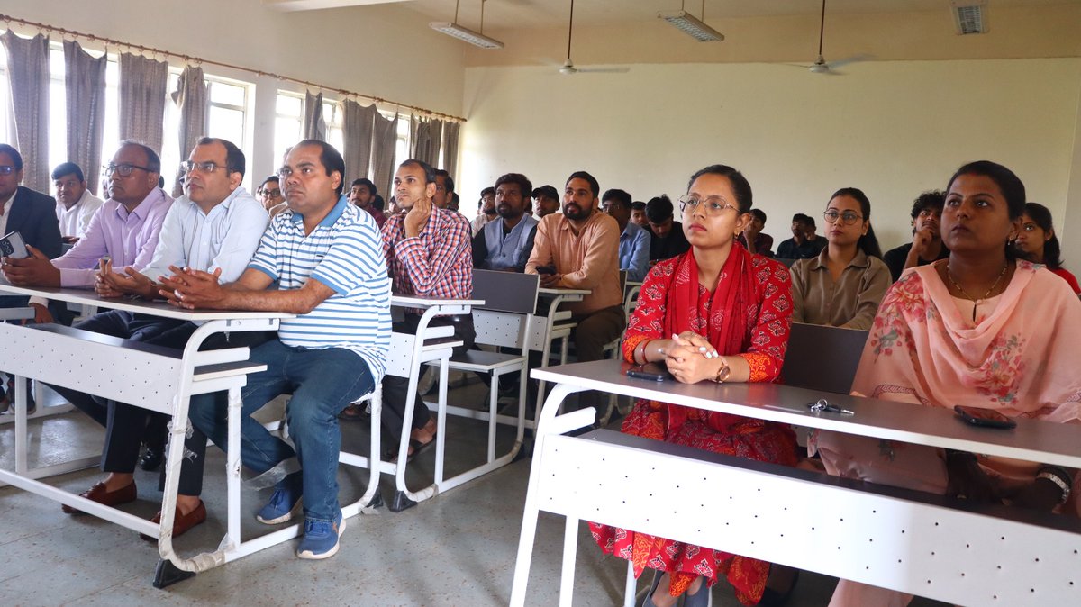 IIITRanchi's tweet photo. The students, faculty members, and officials of IIIT Ranchi attended the Post-Budget Webinar organized by the @EduMinOfIndia in collaboration with @NITIAayog on the theme “Sabka Saath Sabka Vikas – Fulfilling Aspirations of the People.”
 #SabkaSaathSabkaVikas #iiitranchi https://t.co/X86zrQj4La