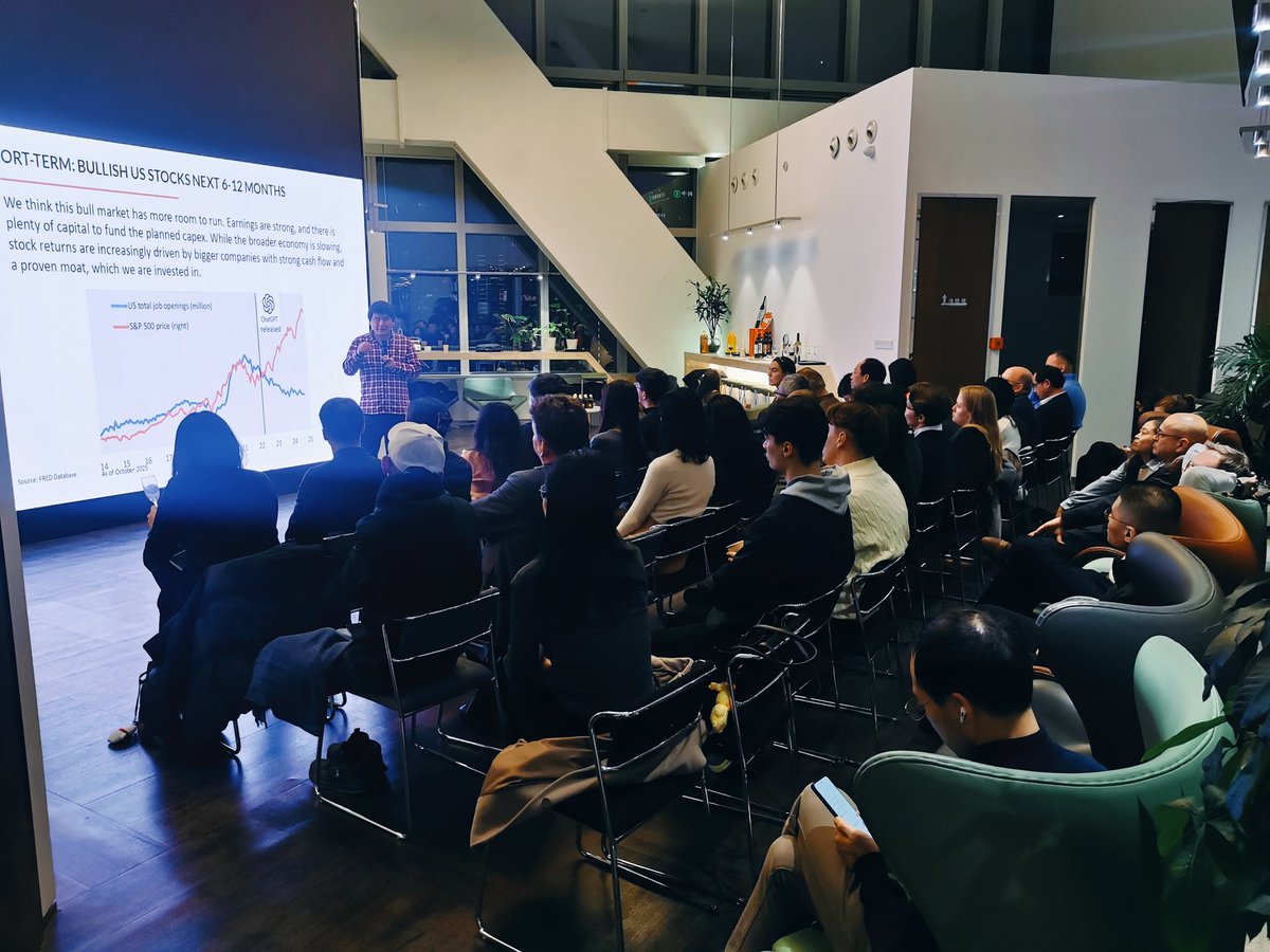 zenith_services's tweet photo. On 14 January 2026, for its 30th edition, "Experts in China" hosted Robert Wu.

Is #AI a Bubble?

To answer, our speaker zoomed out and looked at the big picture: interest rates, money flows, valuations, debt dynamics...

https://t.co/4v4UnvG7RO is produced by Zenith Services. https://t.co/Jllx46LJfJ