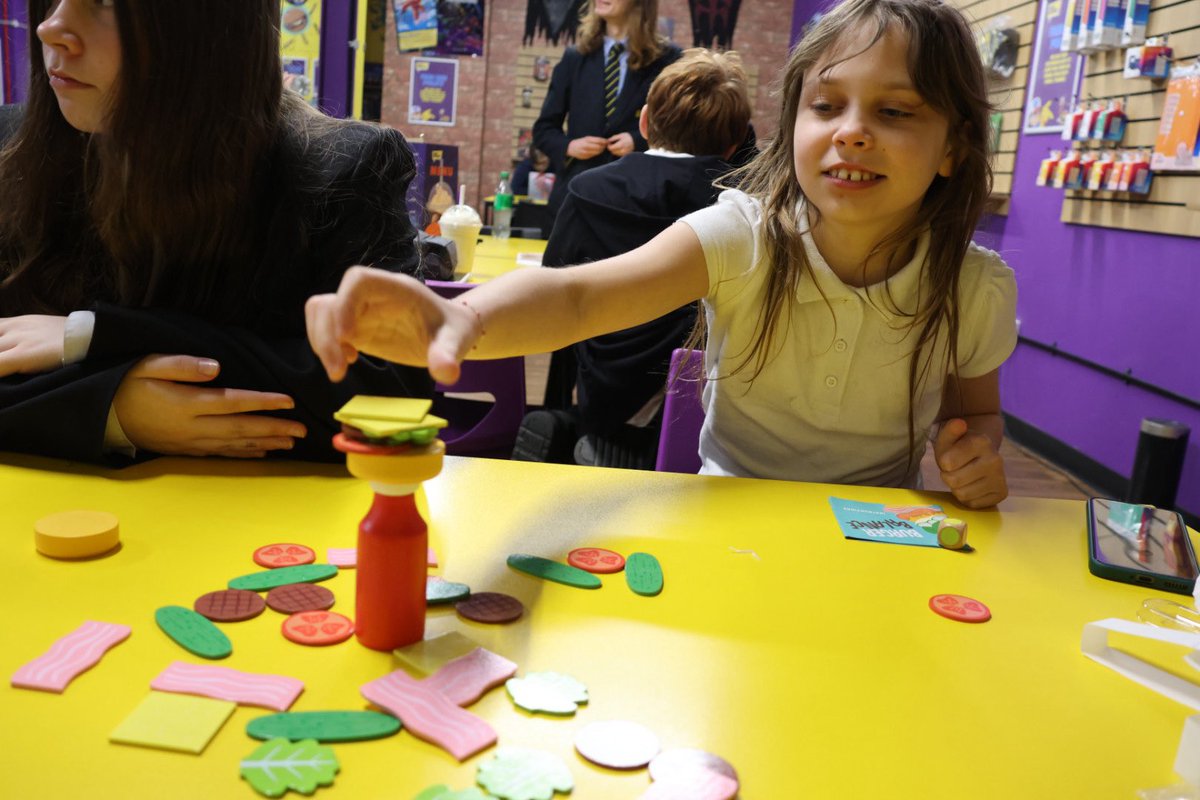 Jupiter_Hadley's tweet image. Played some of Burger Balance (gifted) at Geek Retreat today! #boardgame #tabletop #familytime