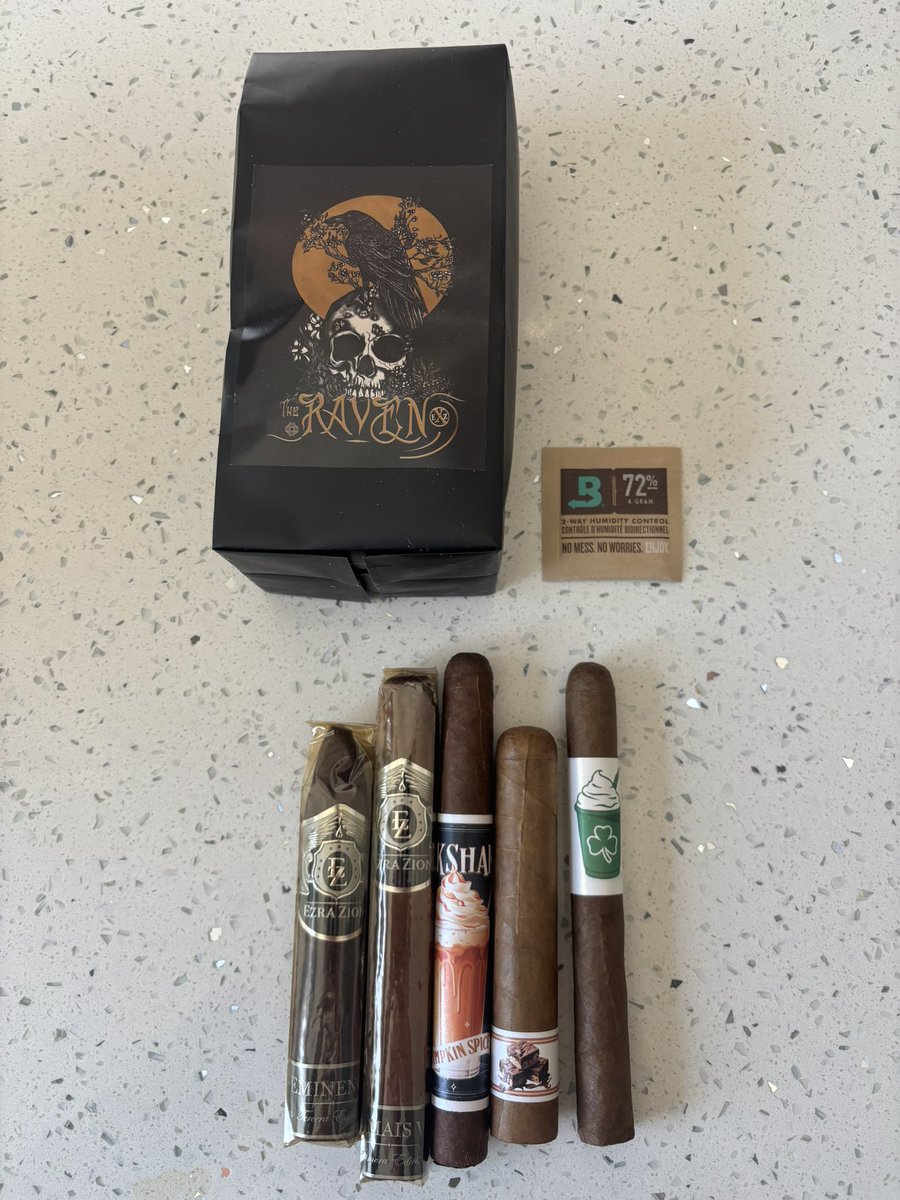 Shed_Stories's tweet photo. March COTM arrived safely and packed perfectly!
#ezrazion #coffee #cigars #march https://t.co/TyCsyW5ZME