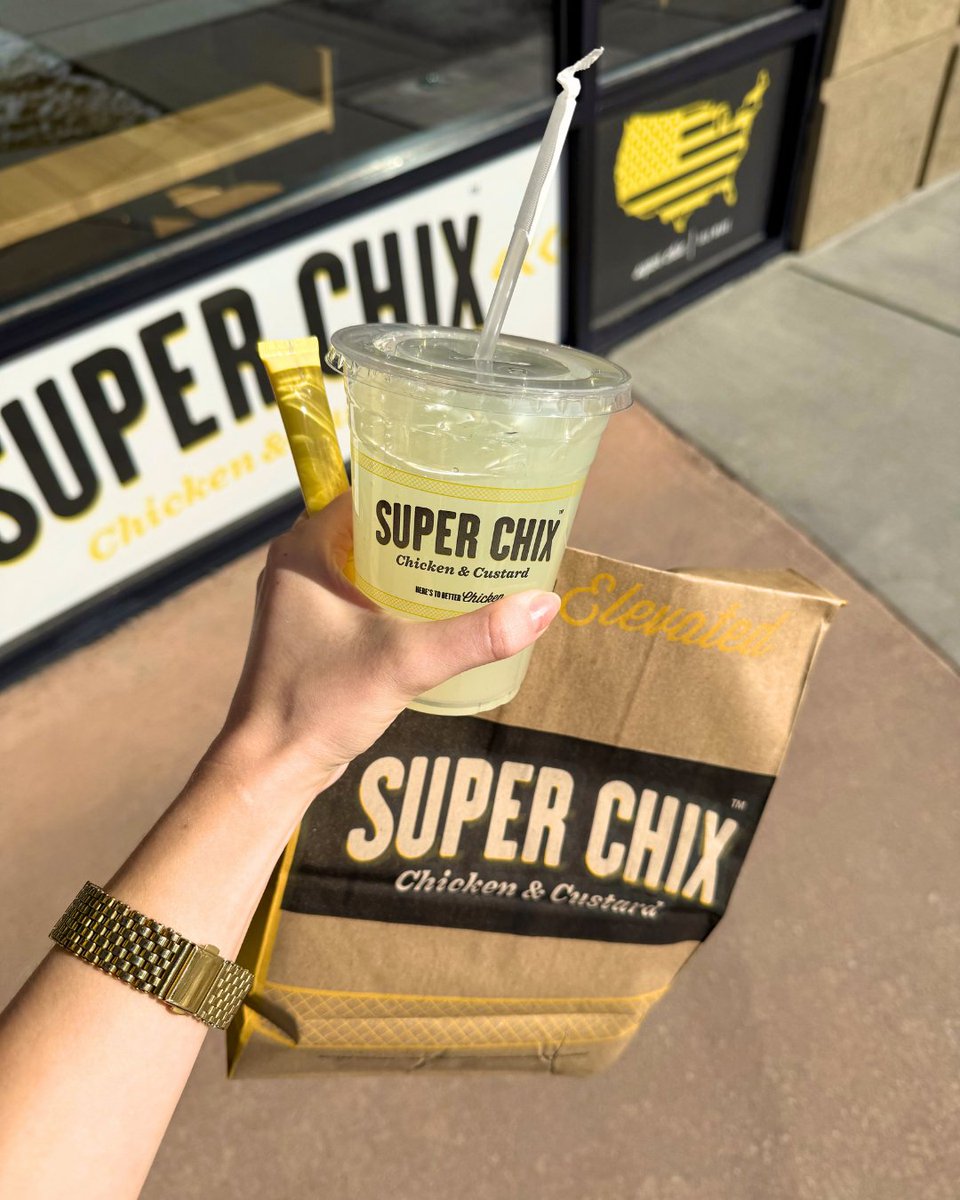 SUPER CHIX tweet media