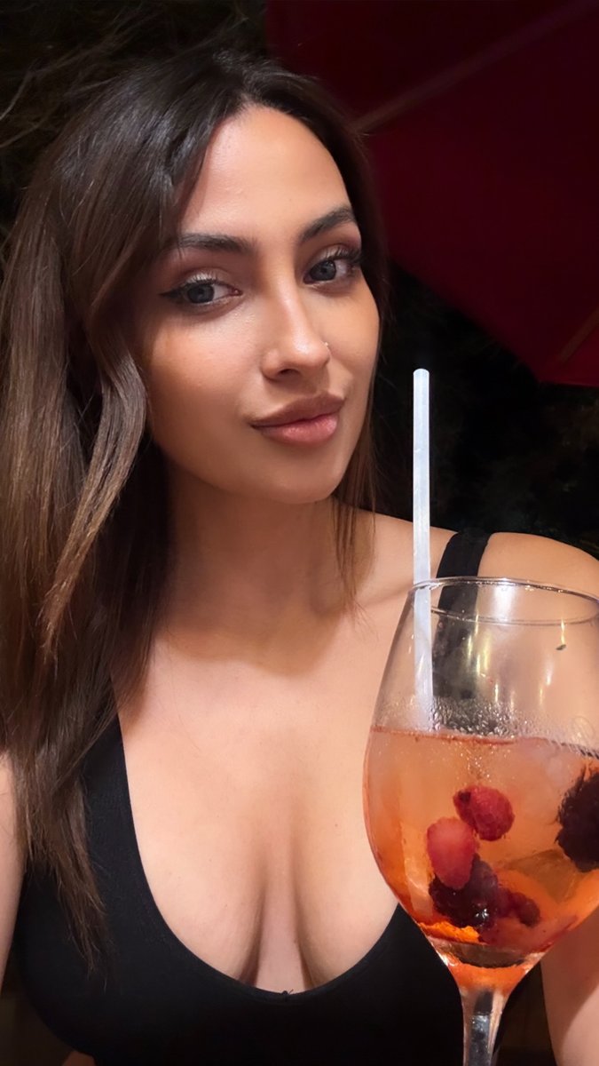 Michelle Constanza tweet media