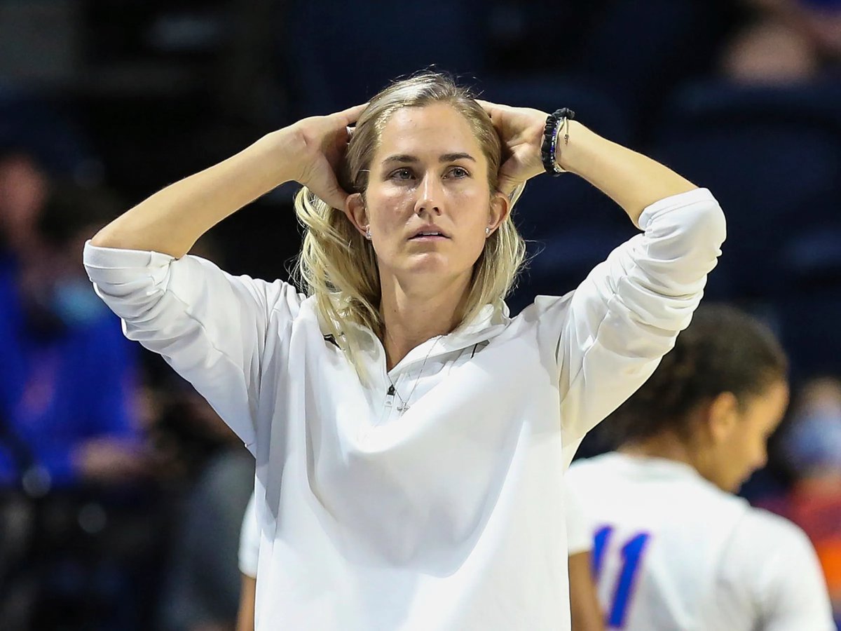 trendyhoopstars's tweet photo. BREAKING: Florida has parted ways with head coach Kelly Rae Finley. https://t.co/Hh96WlvI4B