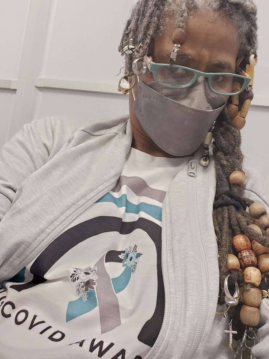 DrMarjorieRobe1's tweet image. Day 2,174 of riding the #coronacoaster and yes indeed I am still #masking