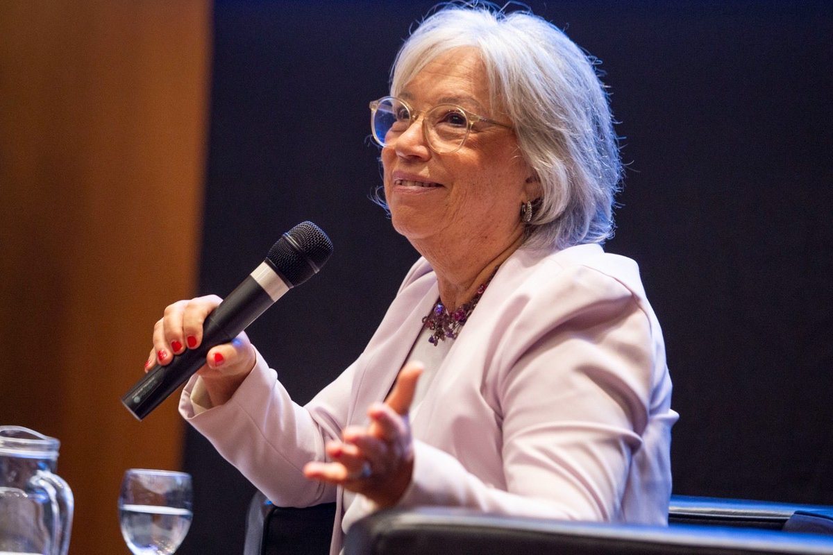 compresidencia's tweet photo. 🟣 En el Día Internacional de las Mujeres, @inmujeresuy rindió cuentas sobre los avances en las políticas de género en las distintas reparticiones del Estado. 

✅ La directora del organismo, Mónica Xavier, remarcó que un 82% de los compromisos asumidos en 2025 ya se cumplieron, o se encuentran en vías de cumplimiento.

🔗 https://t.co/niDuNDIuSy