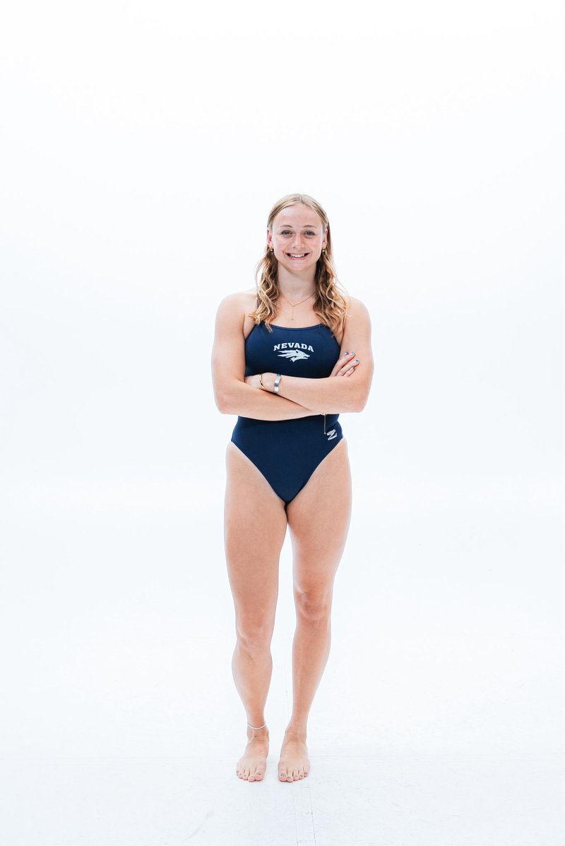 NevadaSwimDive's tweet image. It’s Evie Floate Day!! We hope you have a great birthday! 🎂🥳

#BattleBorn #OnePackOneGoal