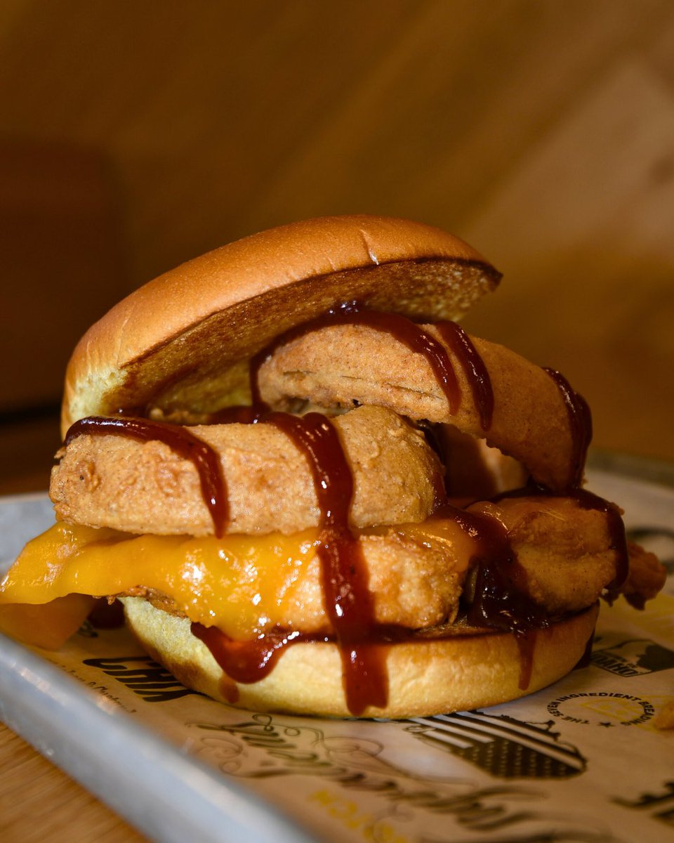 SUPER CHIX tweet media