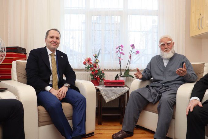 Genel Başkanımız Dr. Fatih Erbakan, Samsun’da Şehidimiz Emre Altıok’un ailesini ziyaret etti. 🇹🇷 

<a href="/erbakanfatih/">Dr. Fatih Erbakan</a> <a href="/rprefahpartisi/">Yeniden Refah Partisi</a> <a href="/magdursuztoplum/">Toplumsal Mağduriyetler Kurulu</a>