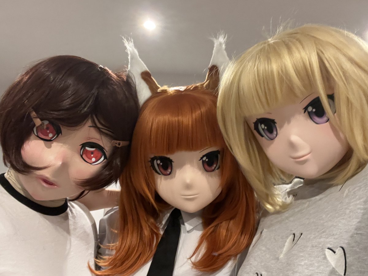 KigEllie's tweet photo. I had such an AMAZING time spending the weekend with @sakurameiji52  &amp; @KamOkami_kig ! 
So much cuddles, snuggles and antics were had 🥰
 
Miss you cuties already ❤️❤️❤️

#kig #kigurumi #dollmask #cuties https://t.co/WEMroa6Jyj
