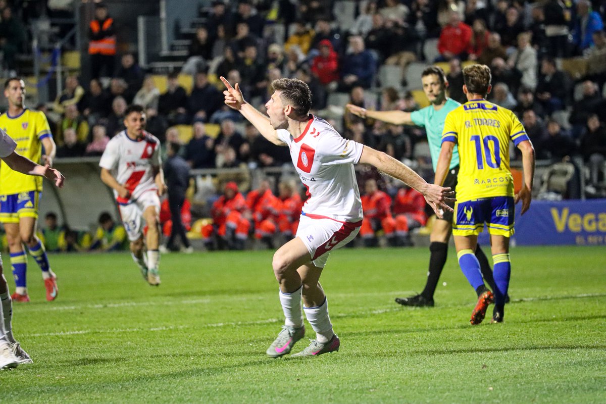 CF Rayo Majadahonda 🤍⚡️💙 tweet media