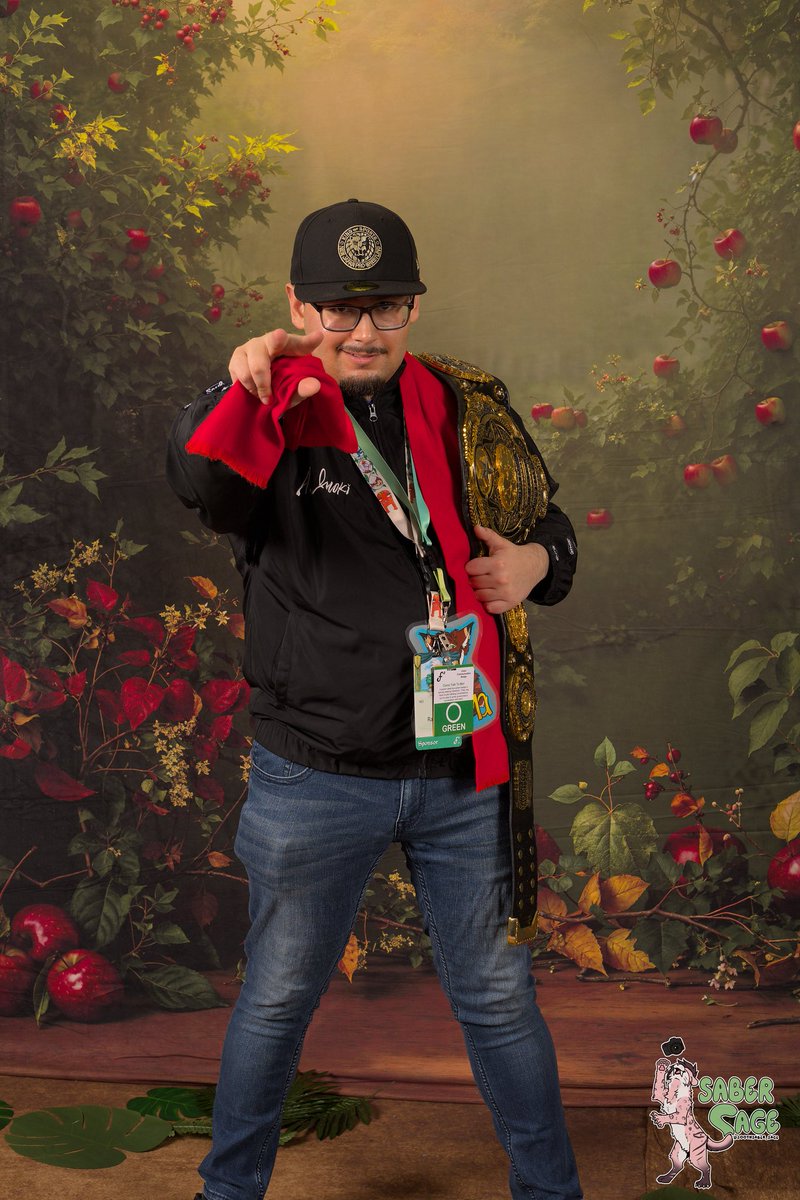 rafa_puro's tweet photo. some photoshoots i did at #fursquared this year
#XXSTYLE
#δΈεΆε彦
#fursquared2026 https://t.co/Y9GKUsjagc