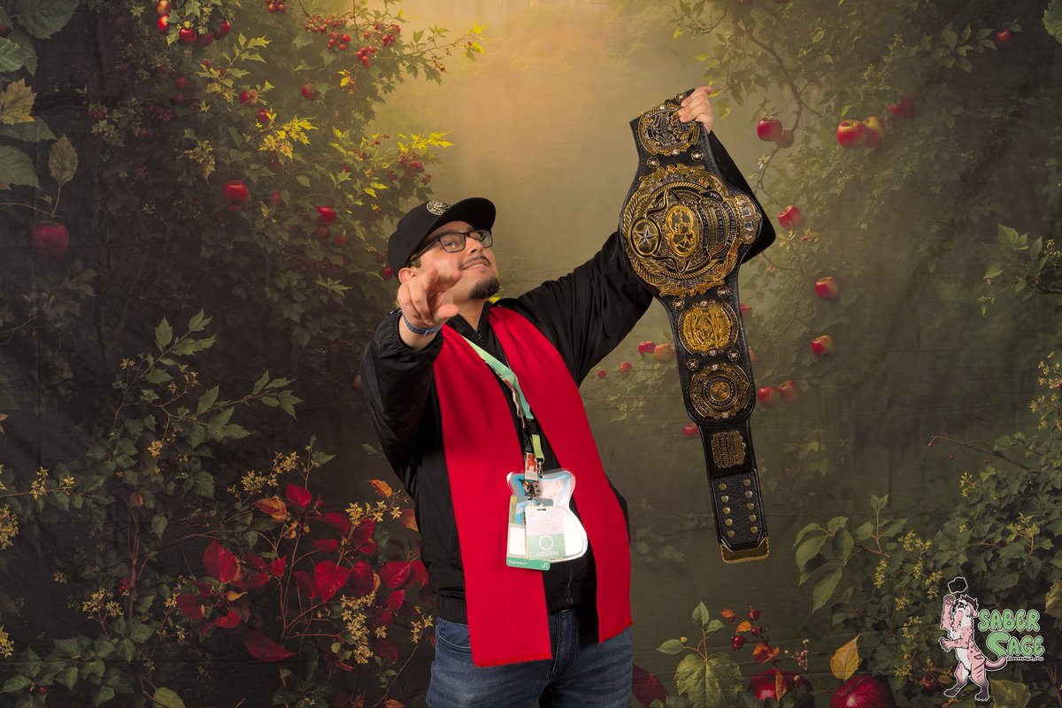rafa_puro's tweet photo. some photoshoots i did at #fursquared this year
#XXSTYLE
#δΈεΆε彦
#fursquared2026 https://t.co/Y9GKUsjagc