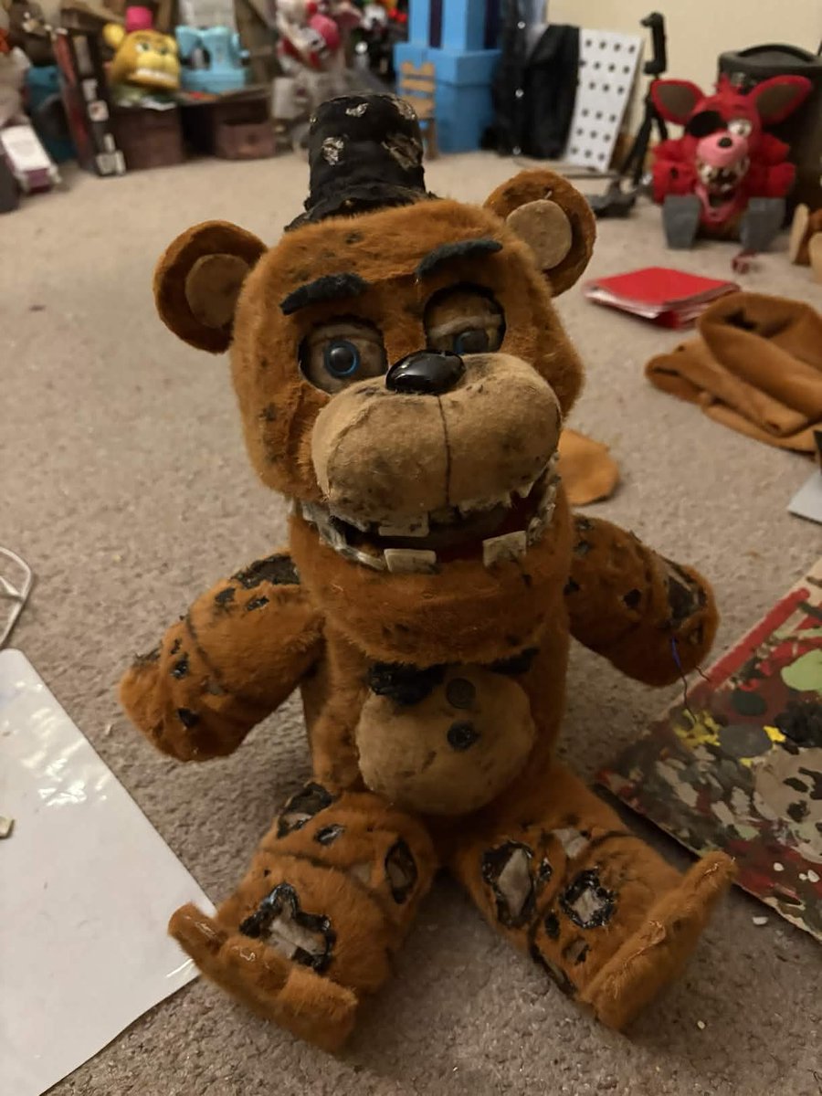 plushietalep's tweet image. Some new custom fnaf plushies I’ve made 
#Fnafmovie #plushies #Fivenightsatfreddys